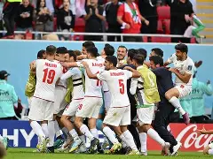 开云体育-包含清晨洛杉矶快船备战欧超杯，强势反弹细节曝光，质疑声仍在，更衣室氛围转暖的词条