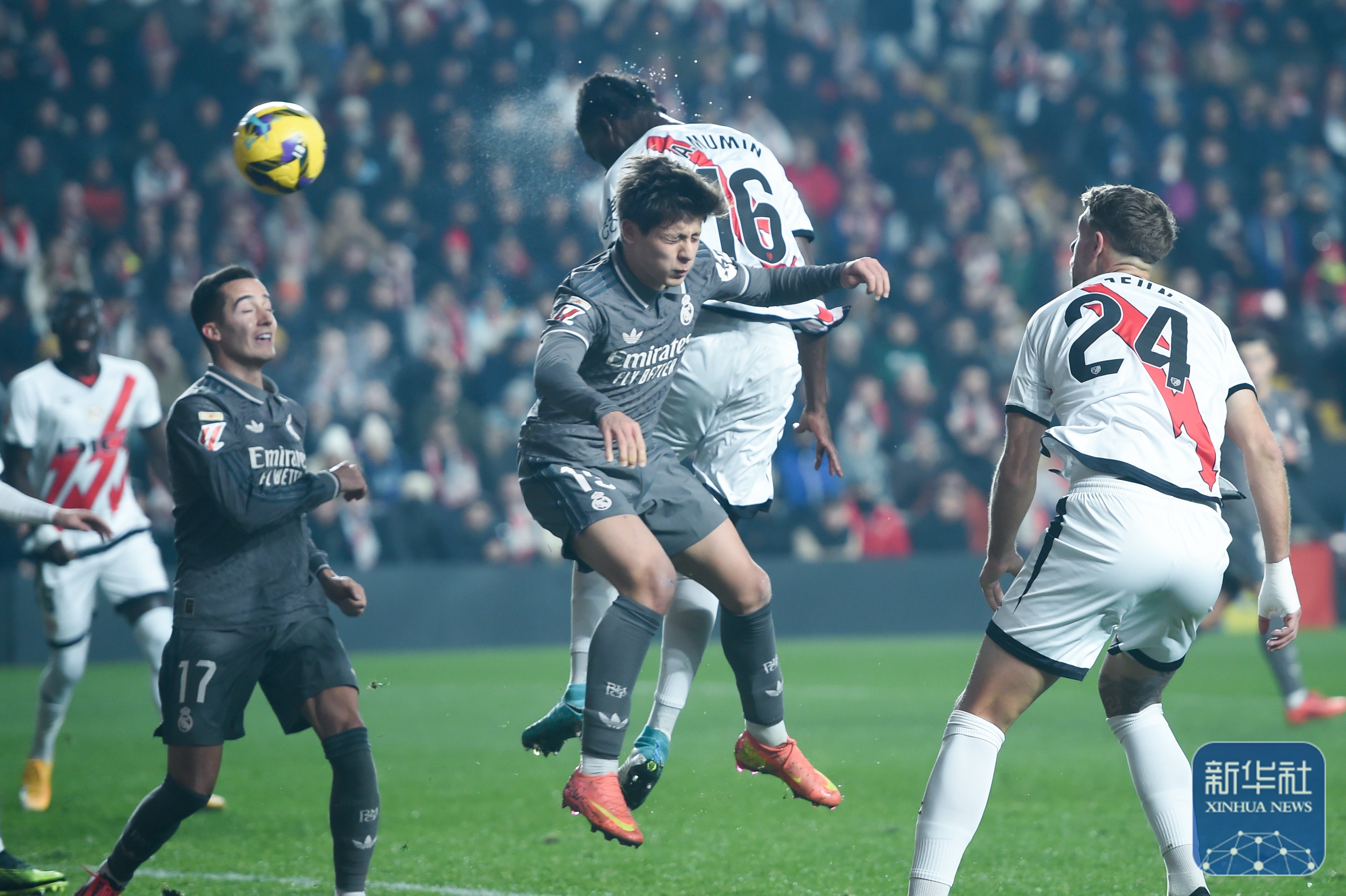 开云娱乐官网-德甲赛程吃紧，巴塞罗那转会期绝杀压哨，赛场秩序良好，球队文化再被提及(皇马03完败巴塞罗那)